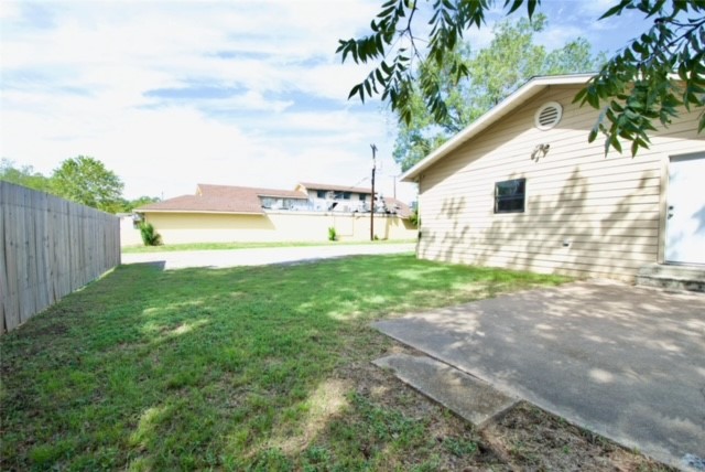 816 E Milam Street, Mexia, Texas image 4