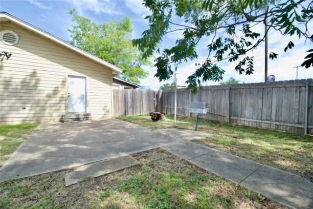 816 E Milam Street, Mexia, Texas image 3