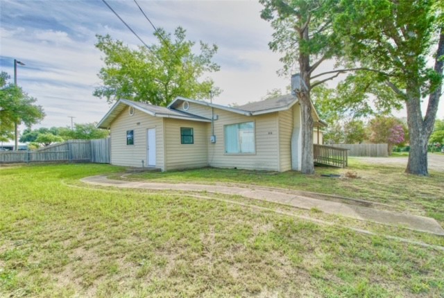 816 E Milam Street, Mexia, Texas image 2