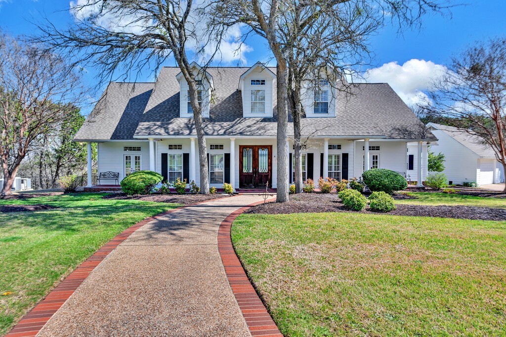 675 Cedar Canyon Road, Crawford, Texas image 1