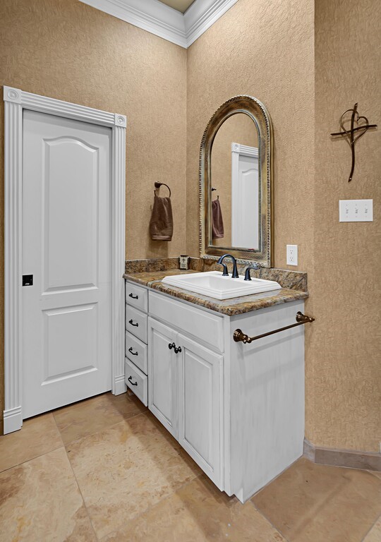 675 Cedar Canyon Road, Crawford, Texas image 31
