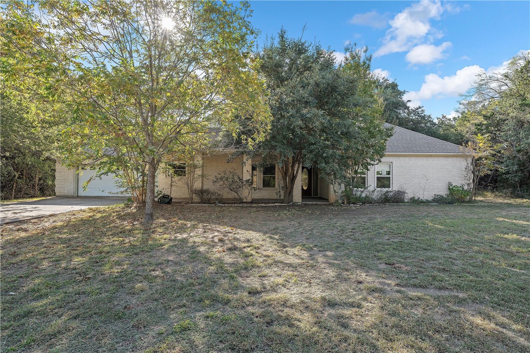 33037 Woodcrest Drive, Whitney, Texas image 3