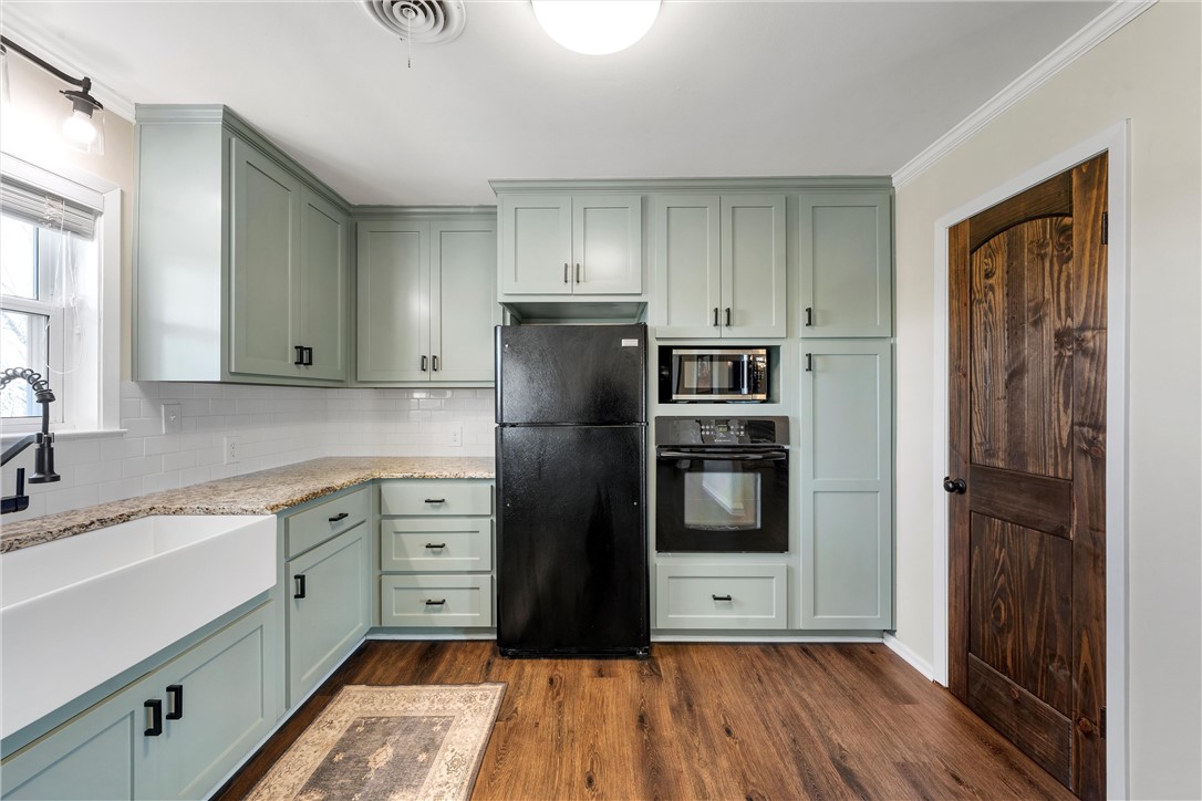 5132 Cedar Rock Parkway, Crawford, Texas image 14