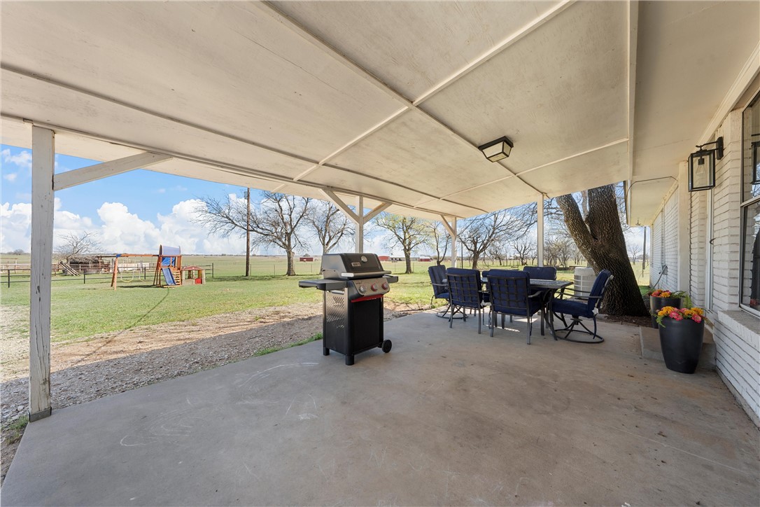 5132 Cedar Rock Parkway, Crawford, Texas image 28