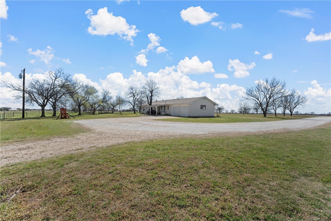 5132 Cedar Rock Parkway, Crawford, Texas image 31