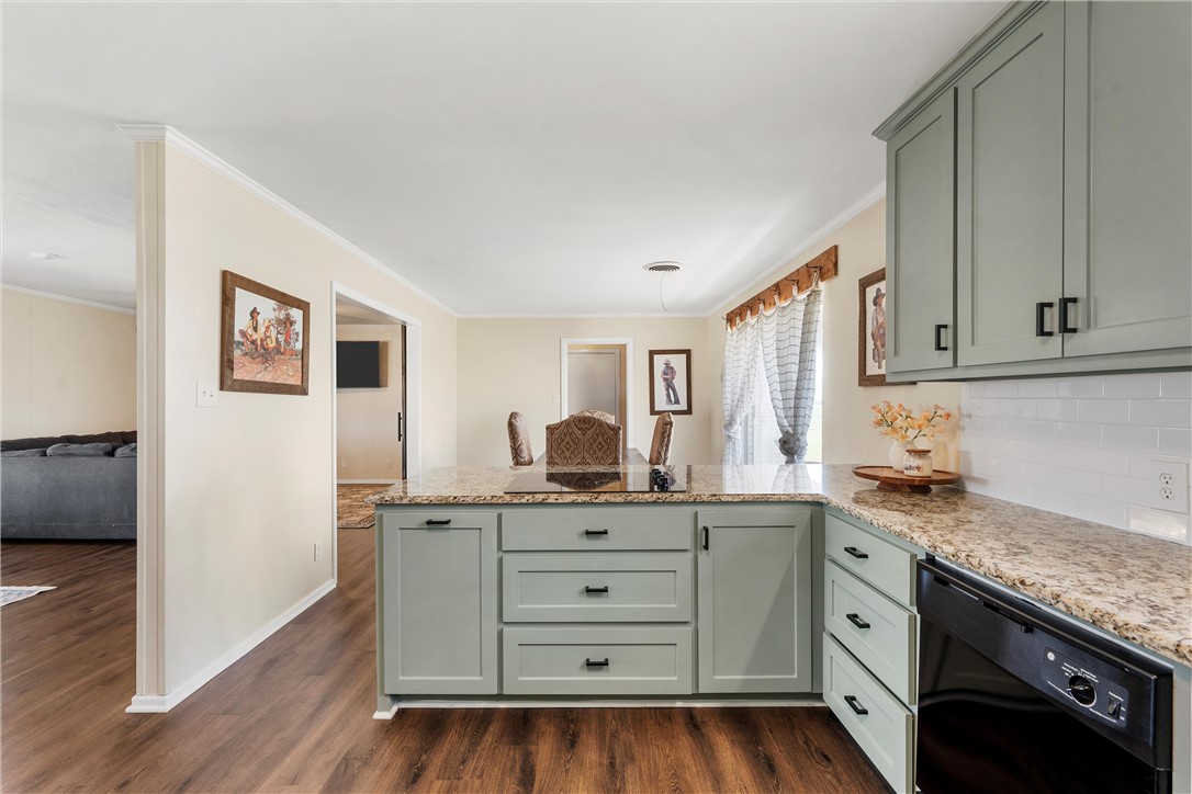 5132 Cedar Rock Parkway, Crawford, Texas image 13
