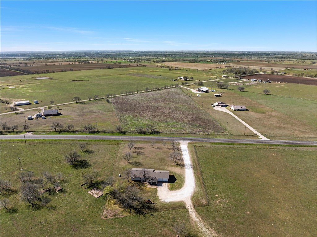 5132 Cedar Rock Parkway, Crawford, Texas image 36
