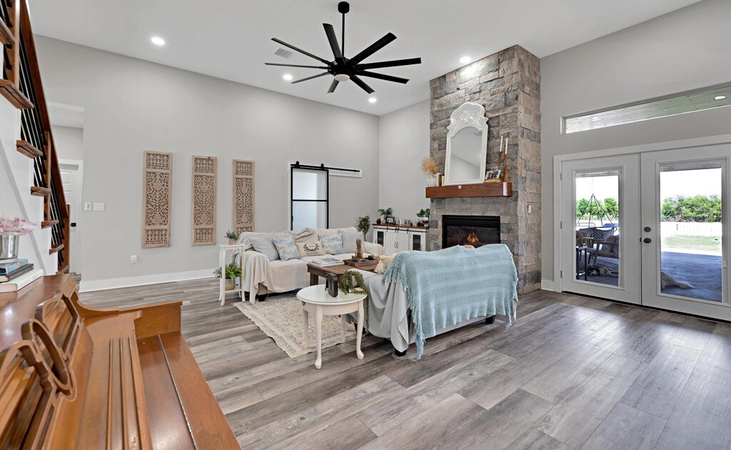 633 N Stovall Drive, Waco, Texas image 6