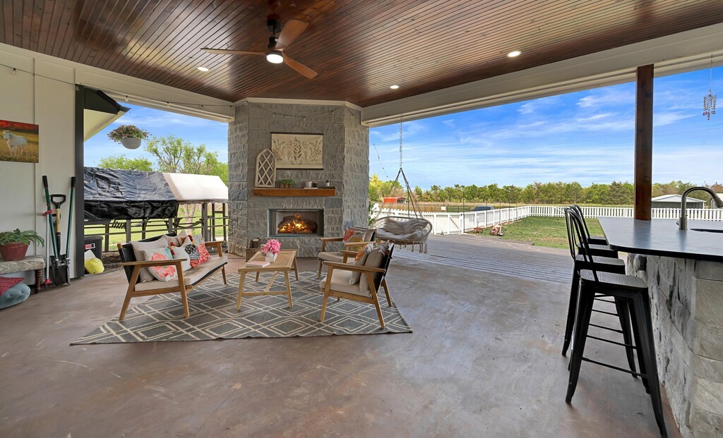 633 N Stovall Drive, Waco, Texas image 36