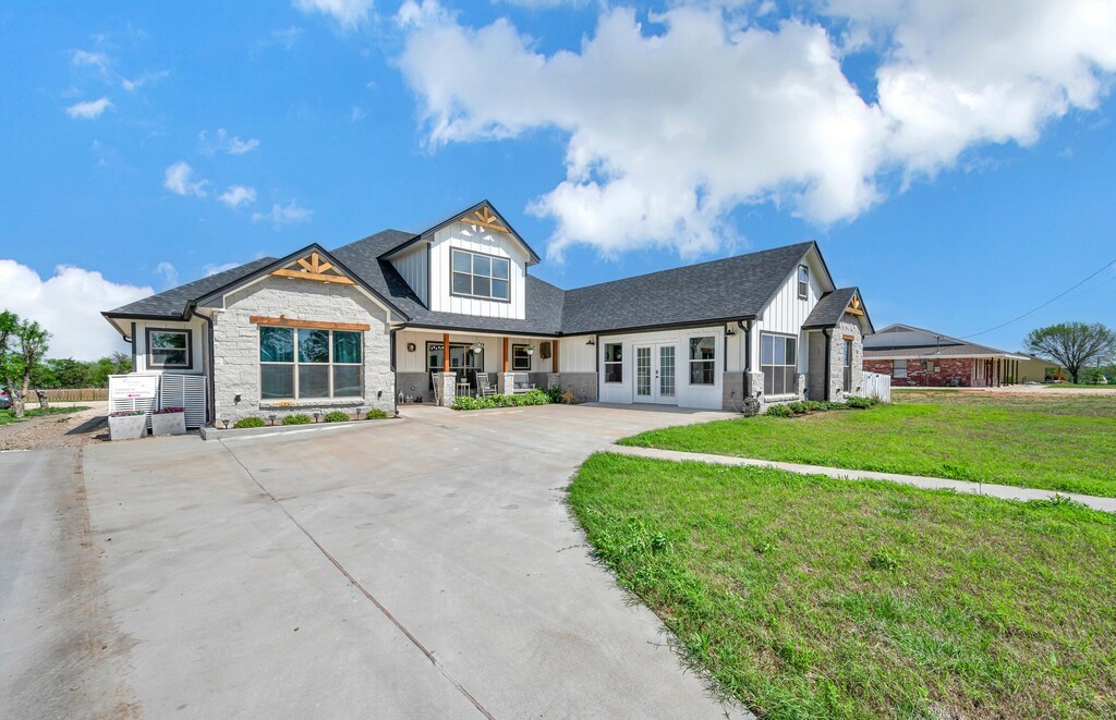 633 N Stovall Drive, Waco, Texas image 1