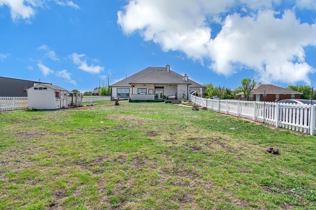 633 N Stovall Drive, Waco, Texas image 40