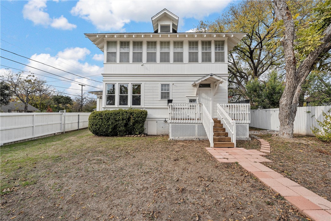 2228 Sanger Avenue, Waco, Texas image 34