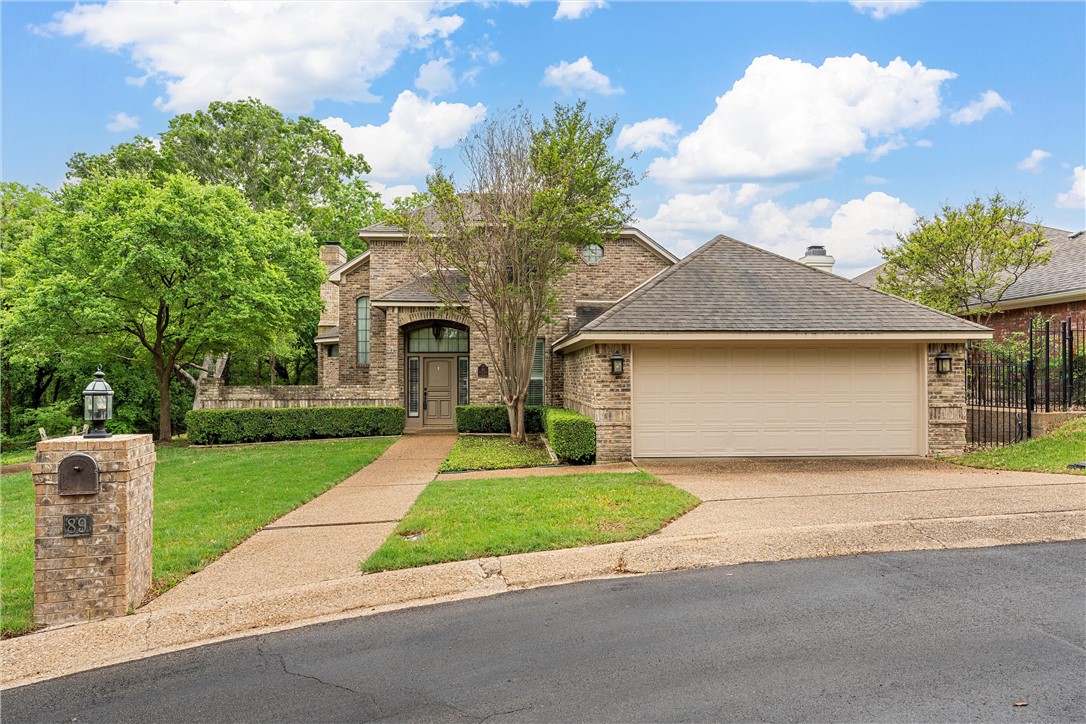 89 Sugar Creek Place Place, Woodway, Texas image 2