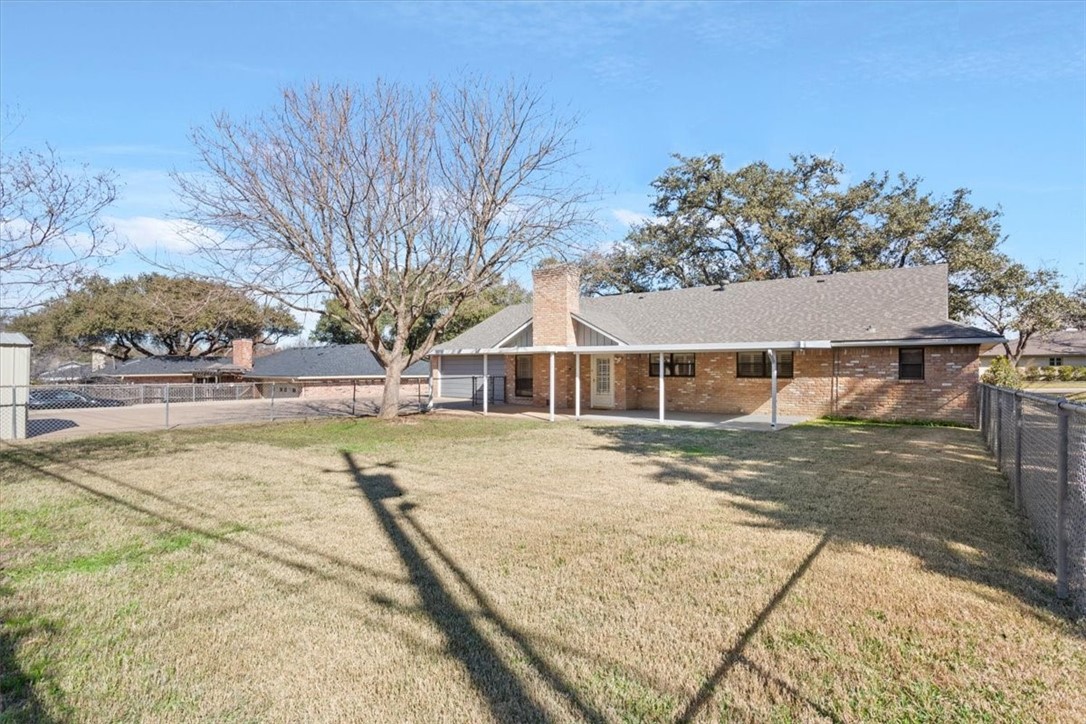 704 Woodland West Drive, Woodway, Texas image 30