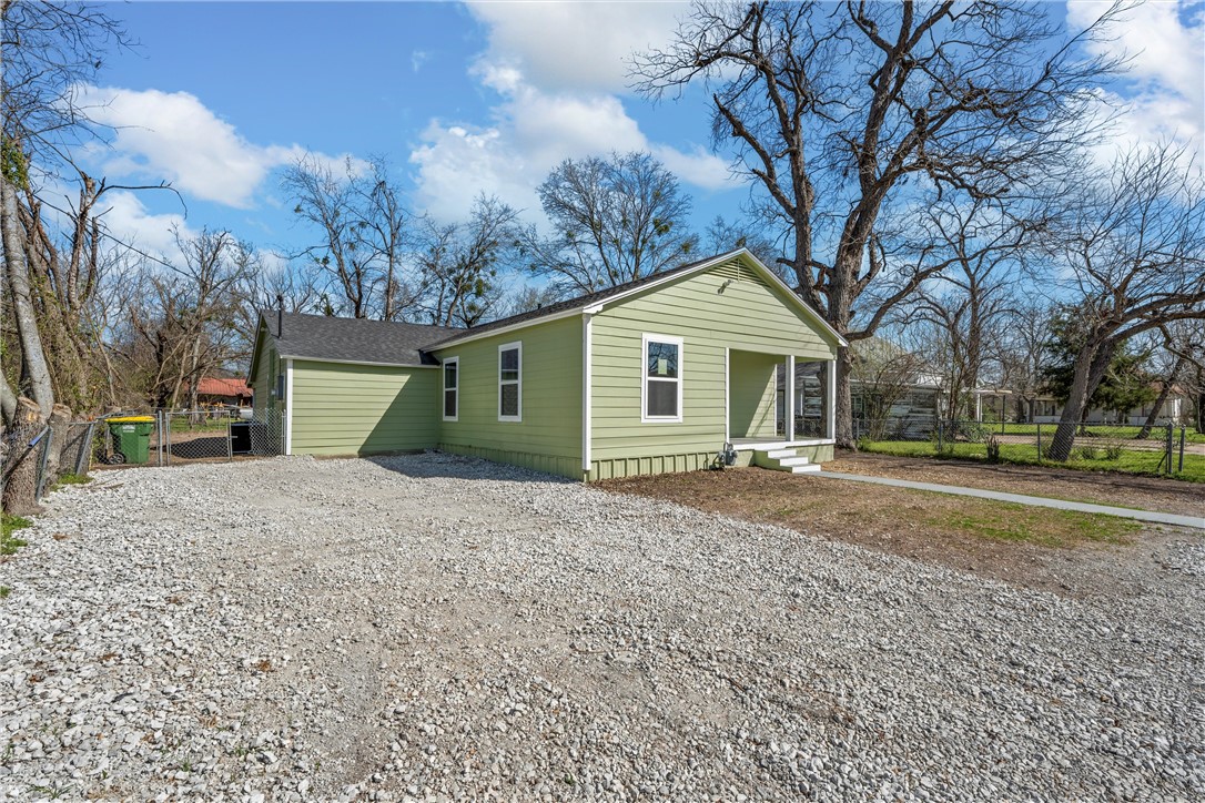 408 N Gresham Street, Marlin, Texas image 25