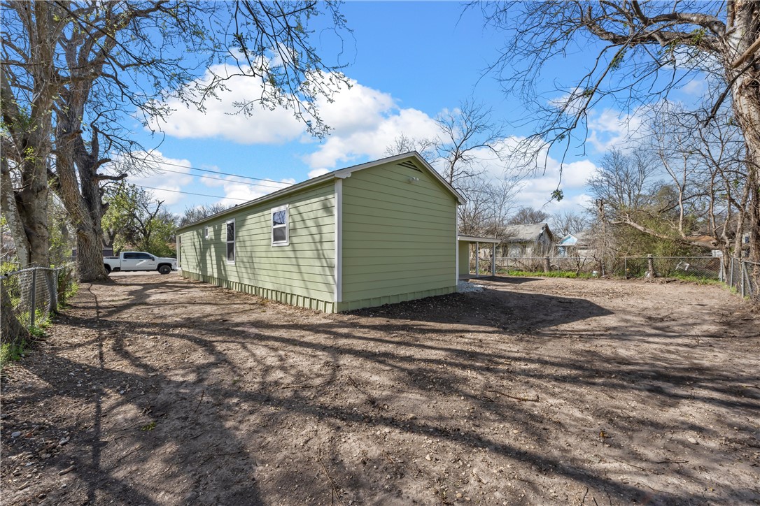 408 N Gresham Street, Marlin, Texas image 24