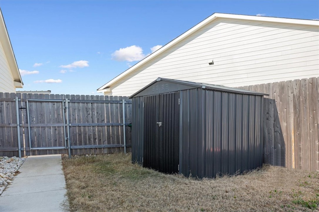 518 Alamo Court, McGregor, Texas image 29