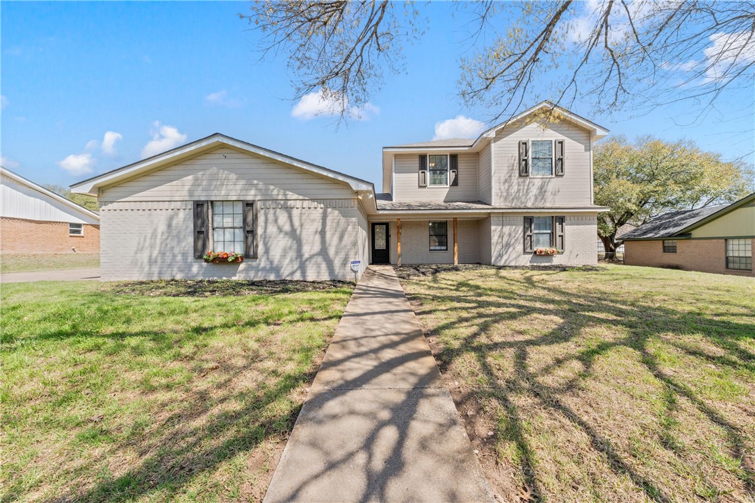 216 Hillside Drive, Hewitt, Texas image 1