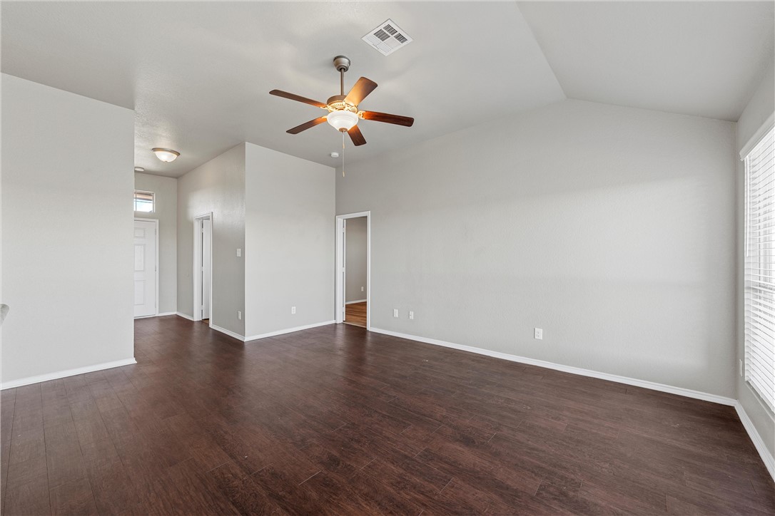 10708 Granada Drive, Waco, Texas image 3