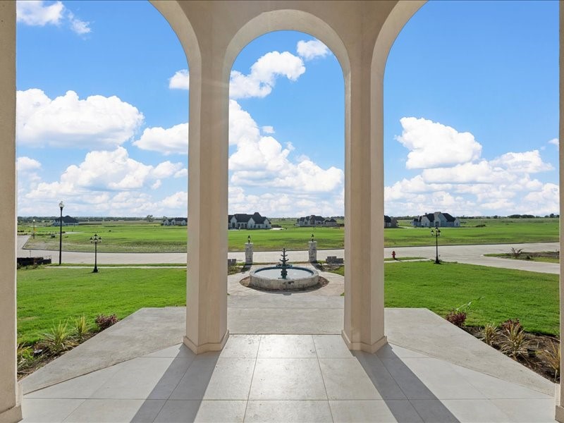 112 Yellow Rose Street, Lorena, Texas image 8