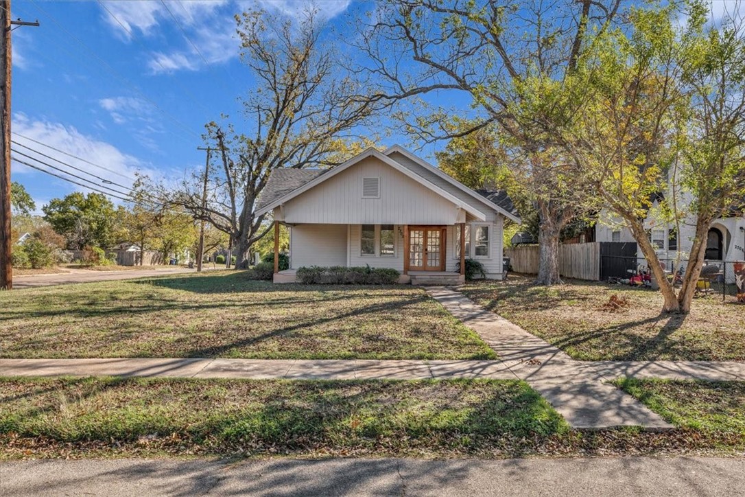 2700 Pine Avenue, Waco, Texas image 1