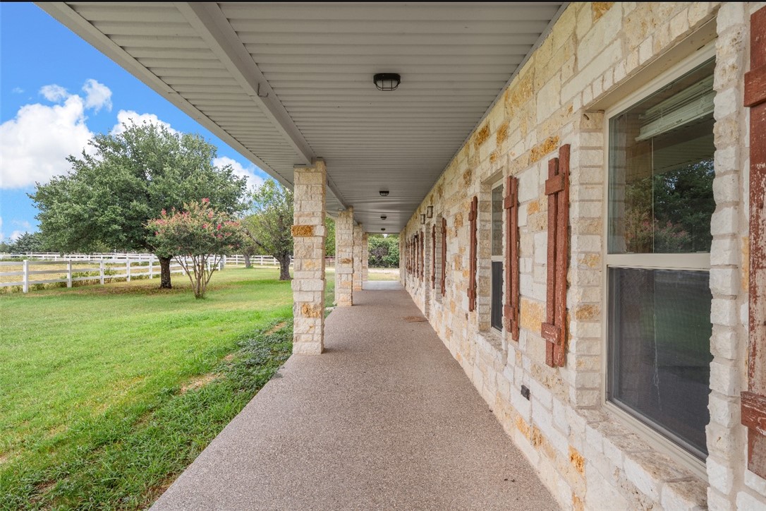 580 Winter Hawk, McGregor, Texas image 7