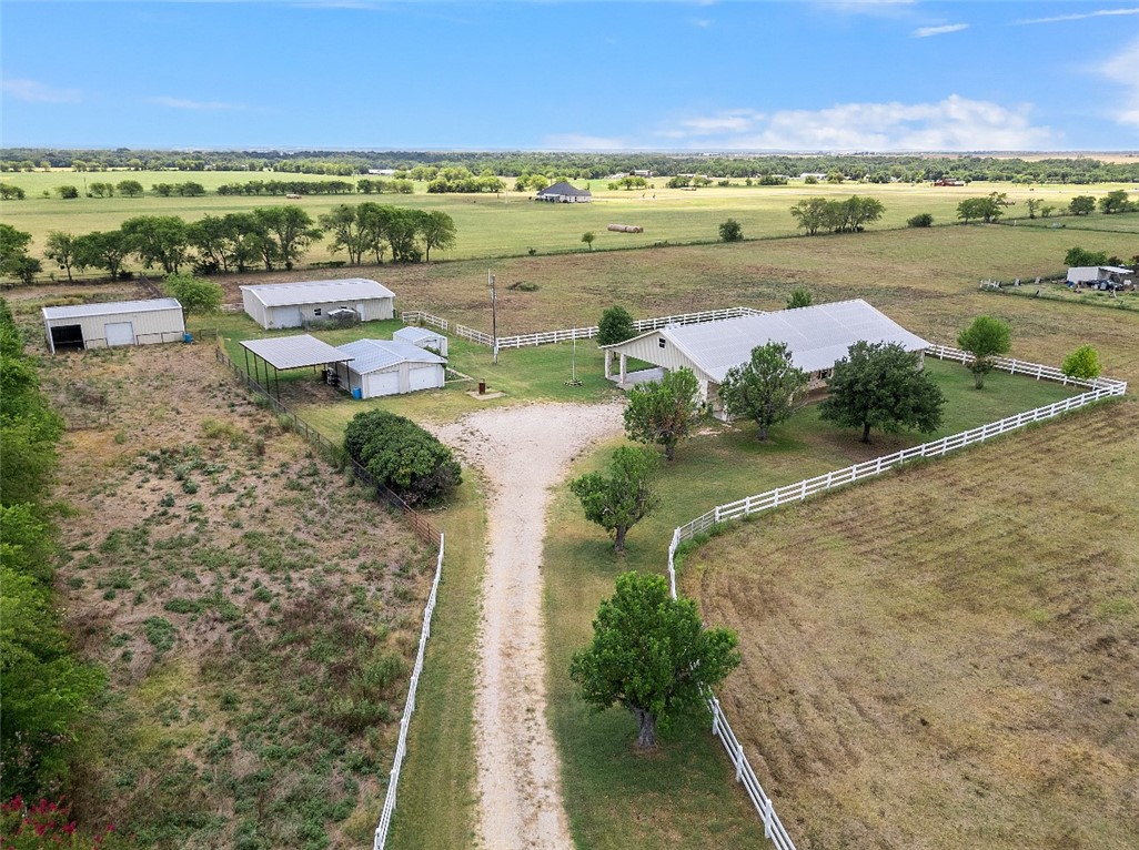 580 Winter Hawk, McGregor, Texas image 1