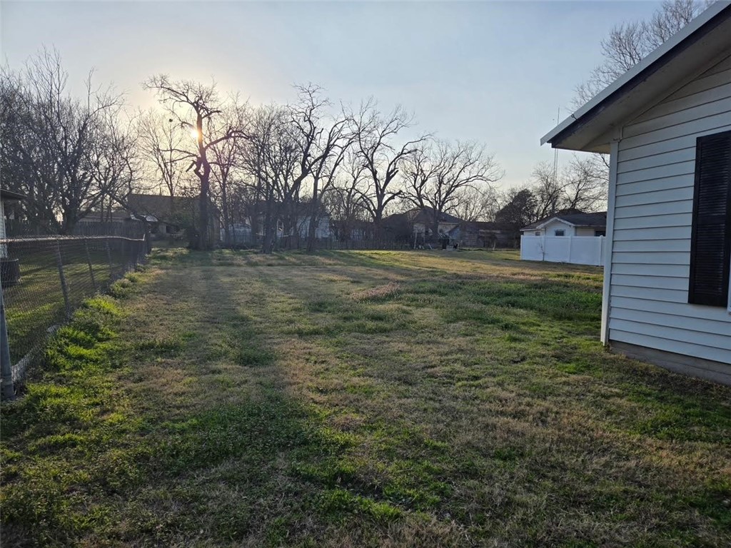 204 S Goddard Street, Mart, Texas image 8