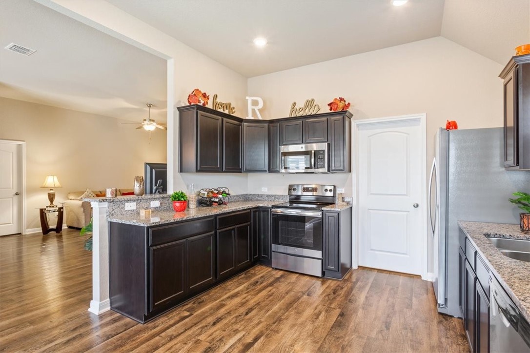 10708 Berwyn Drive, Waco, Texas image 21
