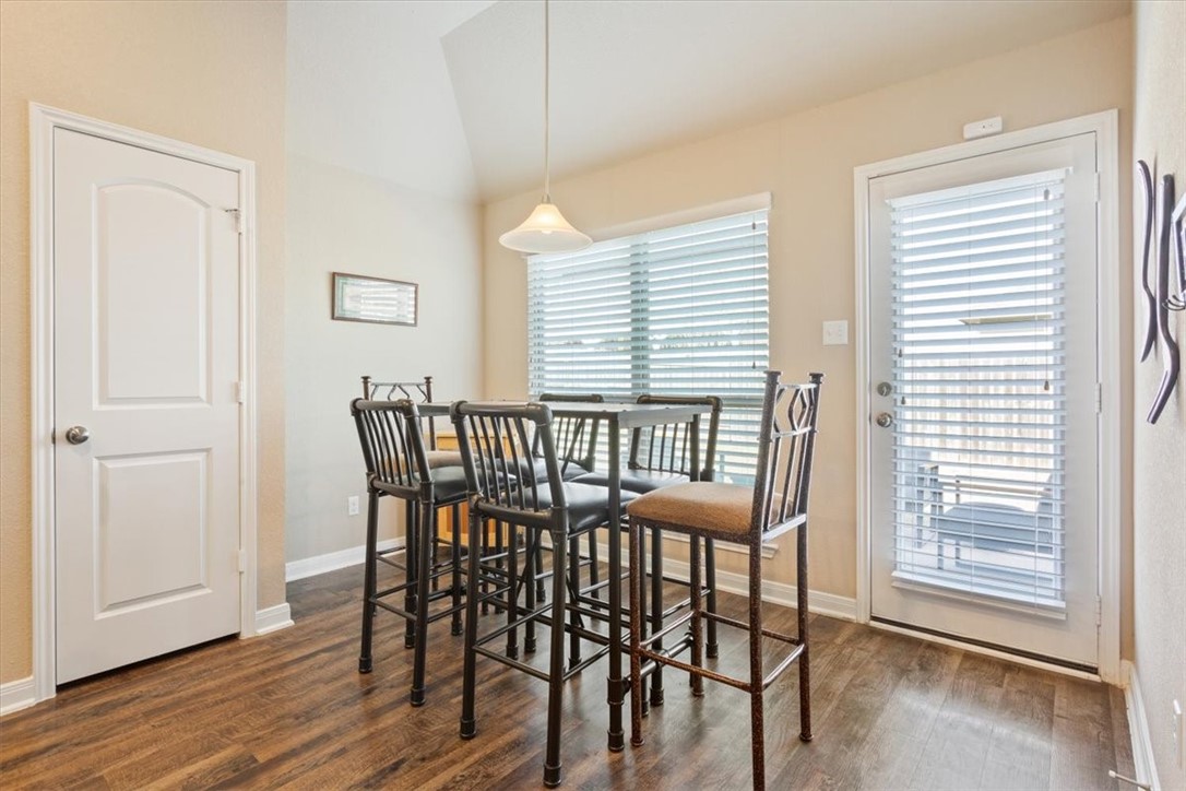 10708 Berwyn Drive, Waco, Texas image 9