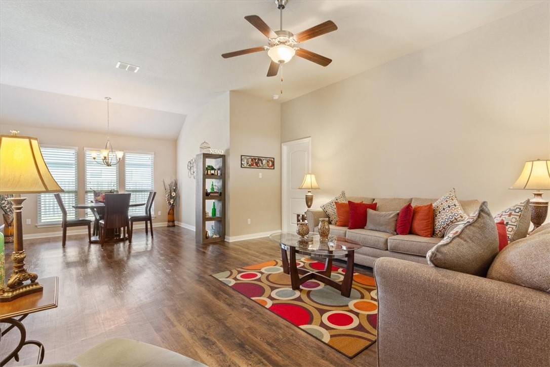 10708 Berwyn Drive, Waco, Texas image 4