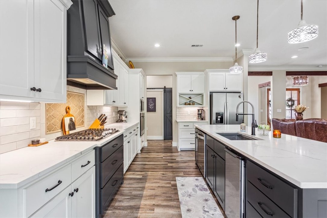 8 Independence Trail, Waco, Texas image 17