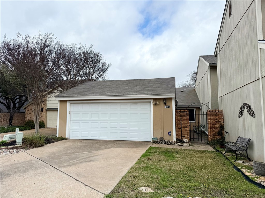 4504 Village Oak Drive, Waco, Texas image 1