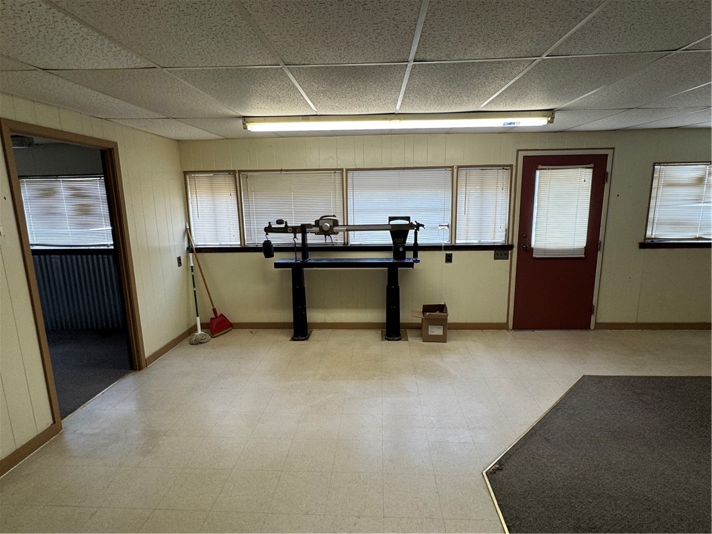 208 E Spruce Street, Abbott, Texas image 7