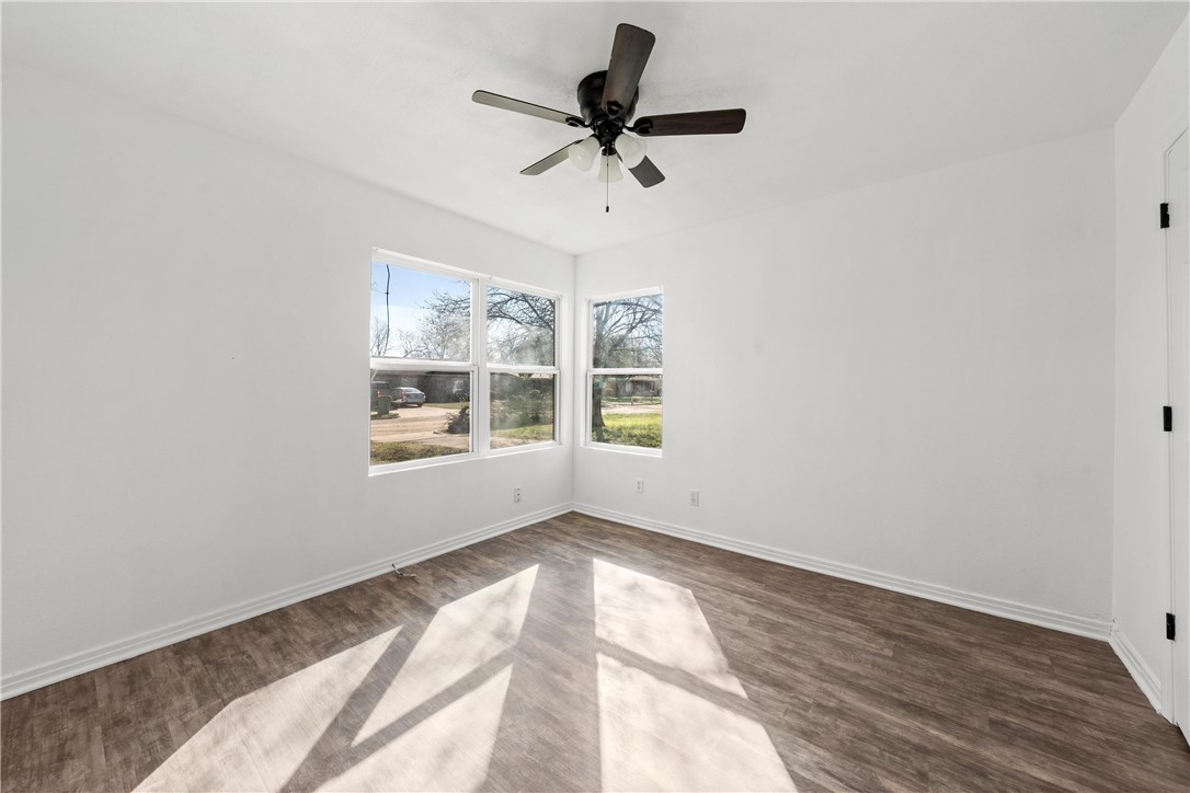 510 Willow Way, McGregor, Texas image 12