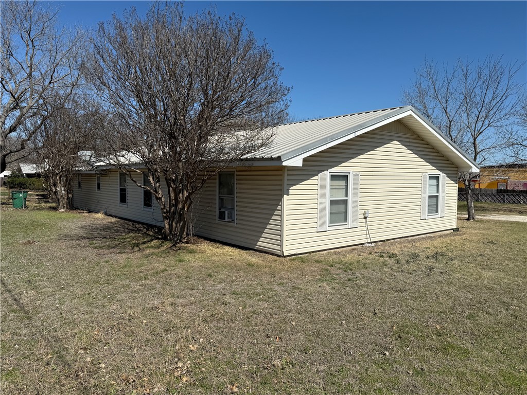 1515 Ave E Street, Moody, Texas image 5