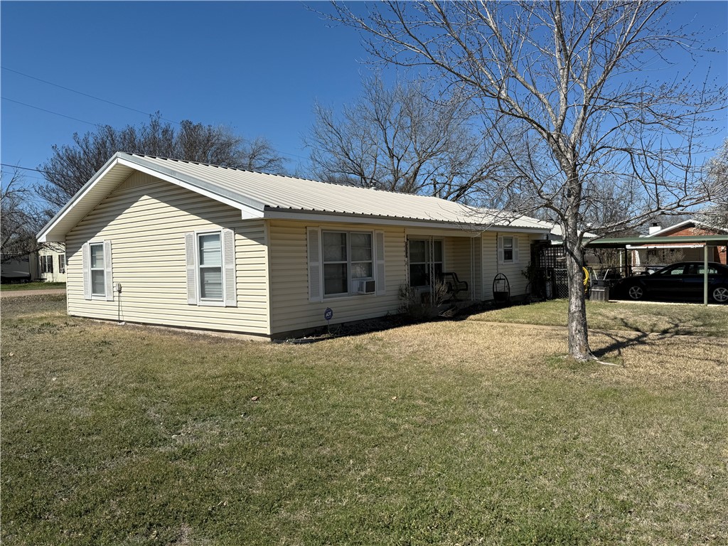 1515 Ave E Street, Moody, Texas image 3