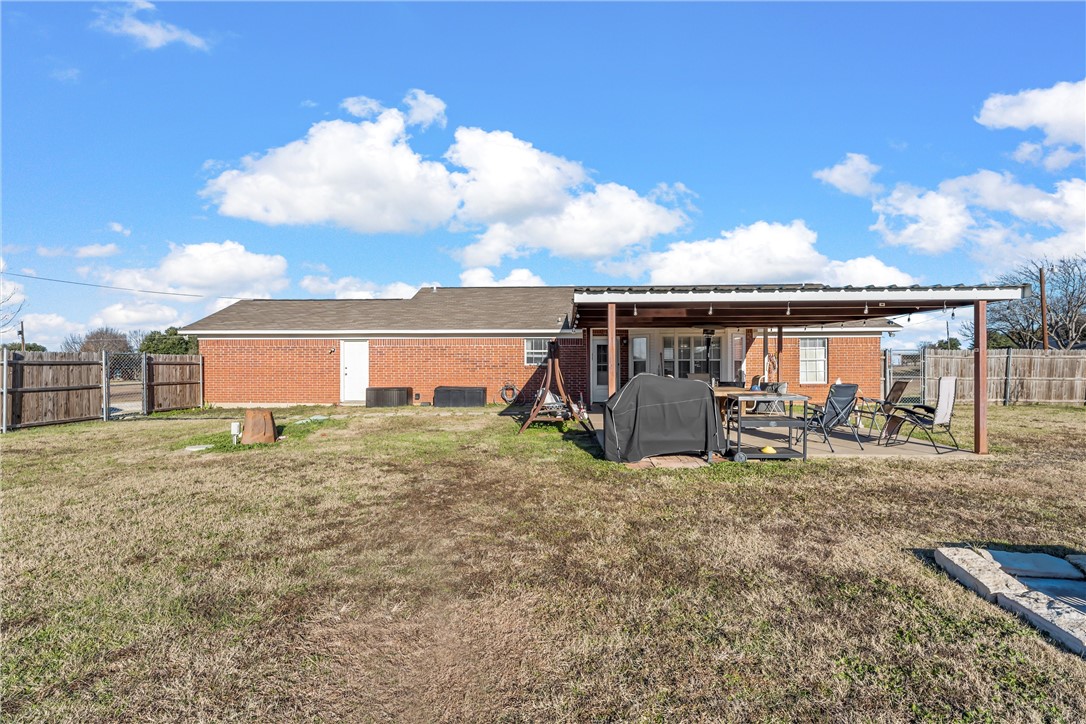 1085 Shilling Drive, Elm Mott, Texas image 19