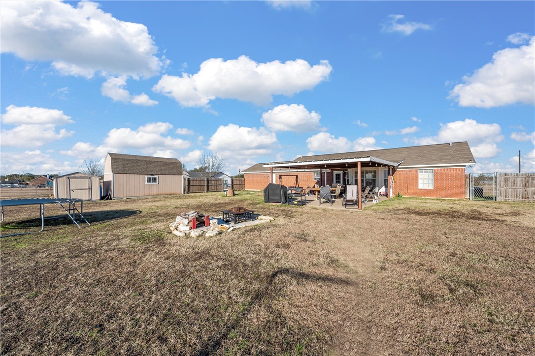 1085 Shilling Drive, Elm Mott, Texas image 18