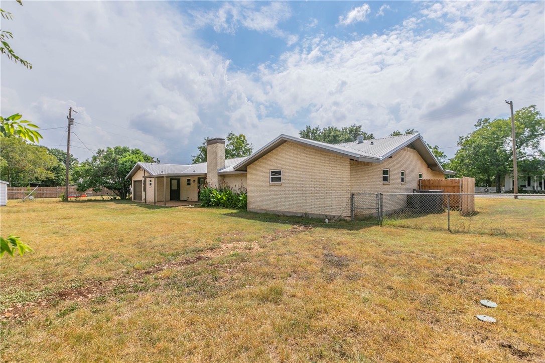 706 Fillmore Street, McGregor, Texas image 25