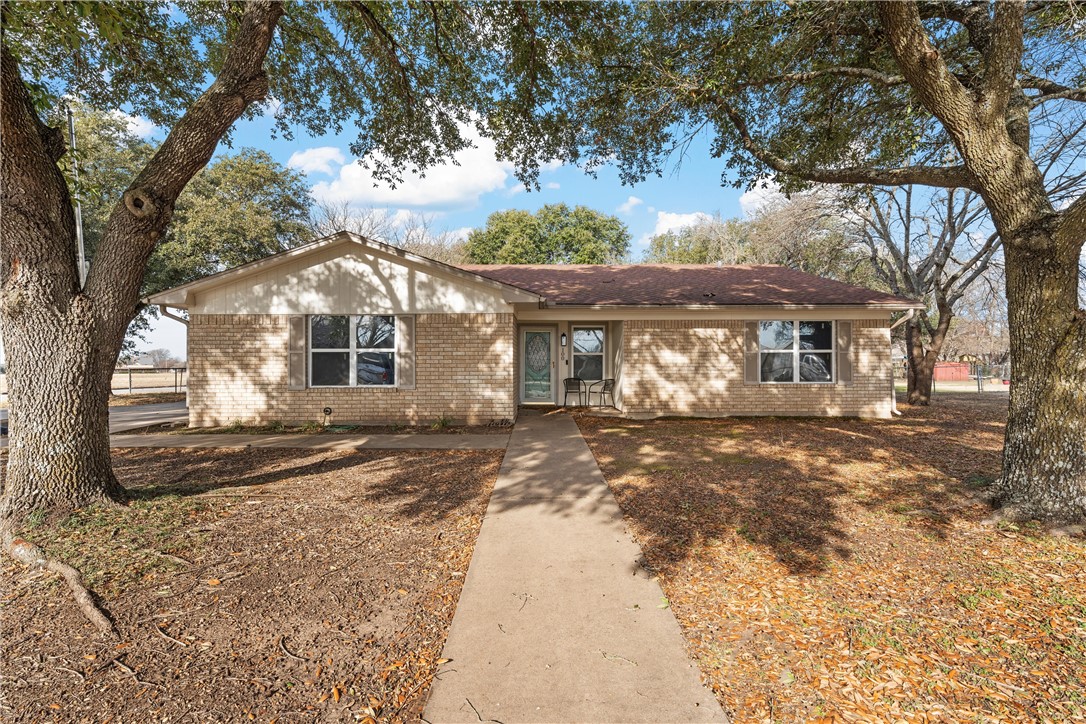 100 York Drive, Lorena, Texas image 1