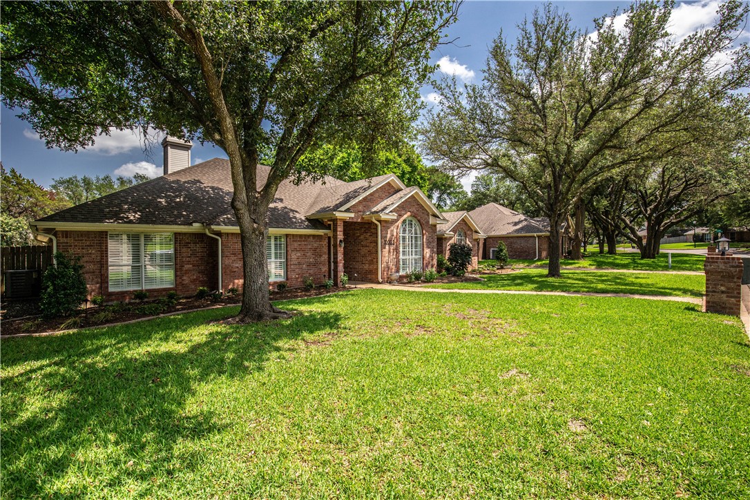 10003 Creek Bend Drive, Woodway, Texas image 26