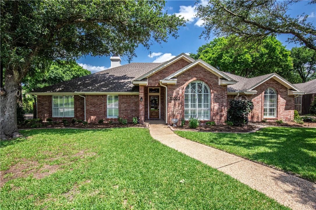 10003 Creek Bend Drive, Woodway, Texas image 1