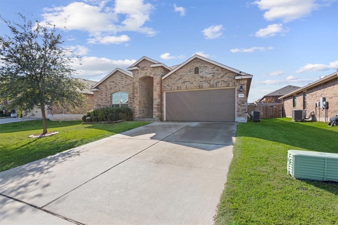 2705 Jackal Drive, Lorena, Texas image 1