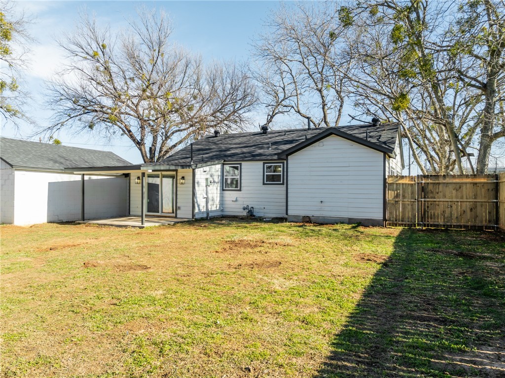 402 S San Jacinto Street, Whitney, Texas image 23