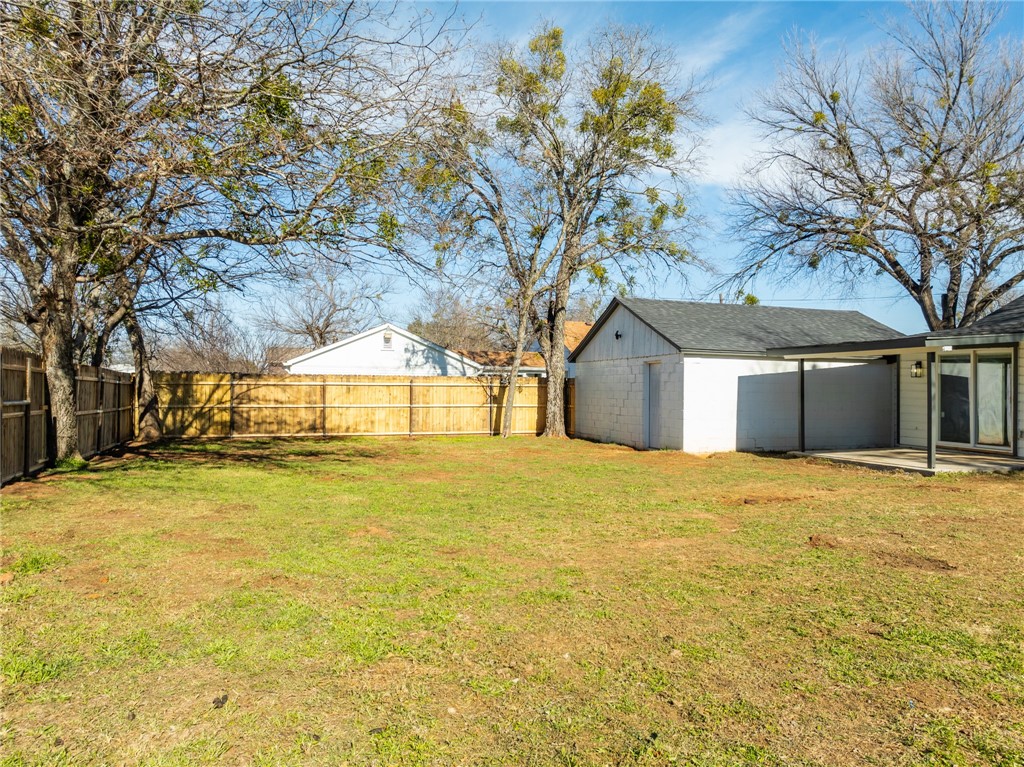 402 S San Jacinto Street, Whitney, Texas image 26
