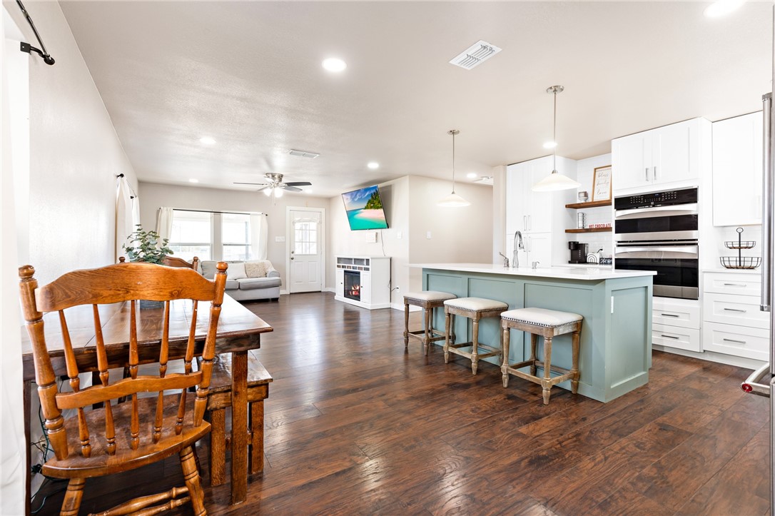 402 S San Jacinto Street, Whitney, Texas image 19