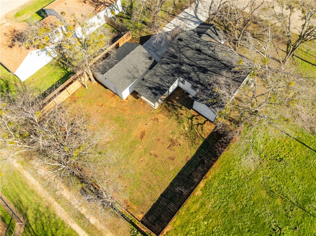402 S San Jacinto Street, Whitney, Texas image 31