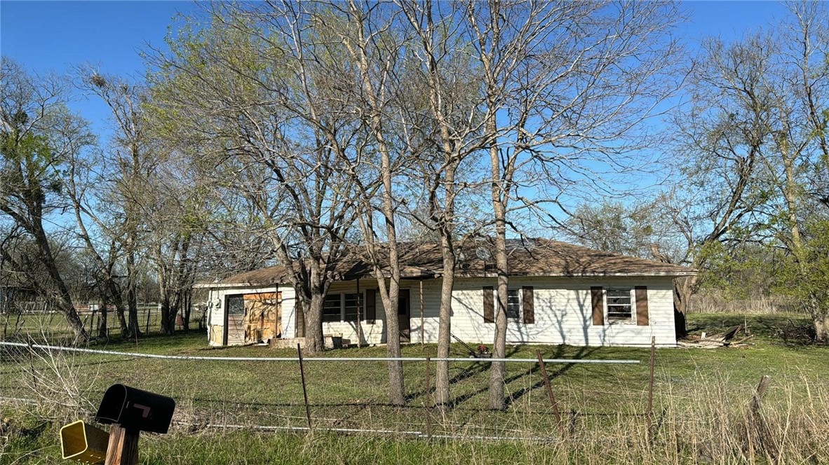 498 Calvery Eskew Road, Mart, Texas image 1