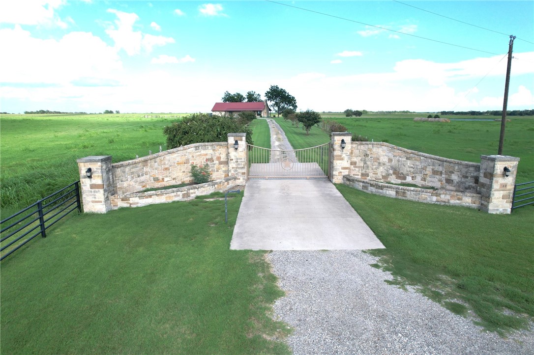 769 Cr 144 Road, Buckholts, Texas image 2